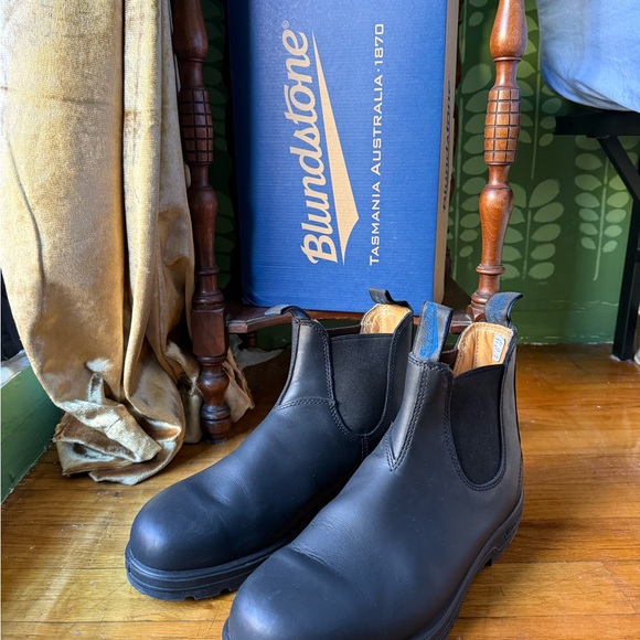 BLUNDSTONE 556 Men's Thermal Chelsea Winter Boots Size 9 Barely Worn - Picture 1 of 14